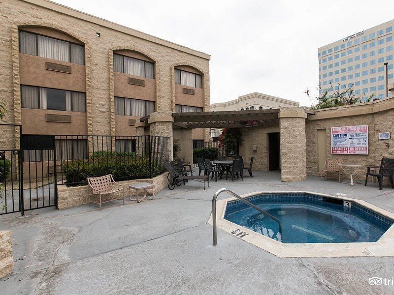 Hotel Portside &