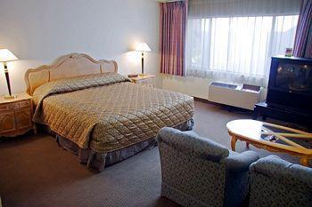 Hotel Portside &